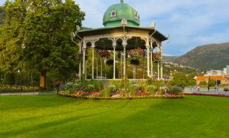 Walking in Bergen & Funicular